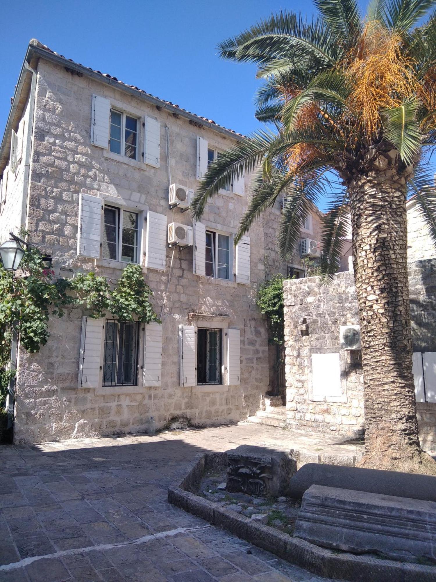Michel Guest House Budva Buitenkant foto